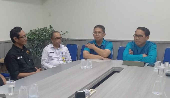 PWI Batam Jalin Silaturahmi dengan Disdik Kota Batam