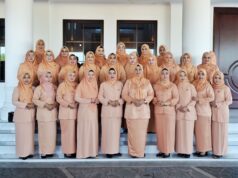Hj. Dewi Kumalasari Ansar Ahmad Dikukuhkan sebagai Ketua Dewan Penasehat DWP Kepri 2024–2029 Hj. Dewi Kumalasari Ansar Ahmad secara resmi dikukuhkan sebagai Ketua Dewan Penasehat Pengurus Dharma Wanita Persatuan (DWP) Provinsi Kepulauan Riau masa bakti 2024–2029 di Aula Wan Seri Beni, Dompak, Kamis (15/5).
