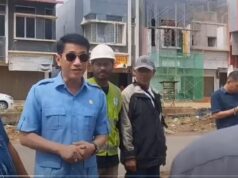 Jalan Cikitsu Diperlebar, Anang Adhan: Semoga Warga Batam Kota Merasakan Manfaatnya Anggota DPRD Kota Batam, Anang Adhan, turun langsung meninjau lokasi pekerjaan.