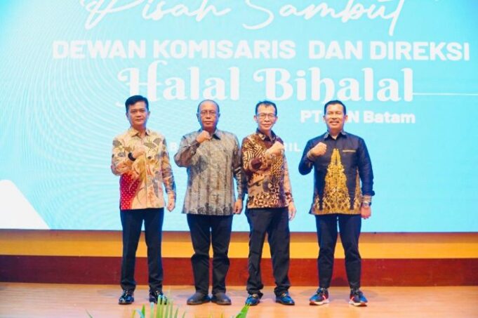 Babak Baru PLN Batam, Pisah Sambut Direksi dan Komisaris dalam Nuansa Halalbihalal Komisaris Utama; Dody Trisunu, Komisaris Independen: Deny Firzan, Komisaris: Didi Apriadi dan Usep RS.