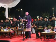 Pawai Takbir Keliling Idul Adha 1446 H Kota Tanjungpinang Dilepas Gubernur Ansar Gubernur Kepulauan Riau H. Ansar Ahmad secara resmi melepas Pawai Takbir Keliling dalam rangka menyambut Hari Raya Idul Adha 1446 H yang digelar di Tugu Sirih Tepi Laut, Tanjungpinang, Kamis (5/6) malam.