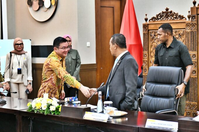 Pembahasan Pasokan Listrik dan Harga Gas Bersama PLN Batam – Menteri ESDM