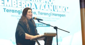BP Batam Apresiasi Penyelenggaraan Workshop Pemberdayaan UMKM Anggota/ Deputi Bidang Pelayanan Umum BP Batam, Ariastuty Sirait mewakili Kepala BP Batam, membuka secara resmi Workshop Pemberdayaan Usaha Mikro, Kecil, dan Menengah (UMKM) di Kantor PLN Batam, (12/6/2025).