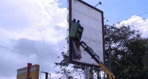 Reklame Ilegal Berhamburan, PAD Melayang, Ombudsman Apresiasi Penertiban oleh Pemko Batam