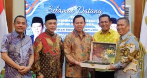 Gubernur dan Wagub Kepri Sambut Kedatangan Ketua DPDRI di Tanjungpinang