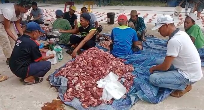 Masjid Baitul Muttaqien Kavling Pancur Sembelih 14 Hewan Qurban pada Iduladha 1446 H