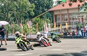 Raungan Mesin Belah Langit Batam: Drag Race, Road Race, dan Drag Bike Kapolda Cup Resmi Dibuka