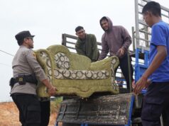 Update Pergeseran Warga Rempang, 125 KK Tempati Rumah Baru di Tanjung Banon BP Batam kembali memfasilitasi pergeseran dua Kepala Keluarga (KK) terdampak pengembangan Rempang Eco-City ke rumah baru Tanjung Banon secara bertahap dan humanis, Selasa (15/7/2025).