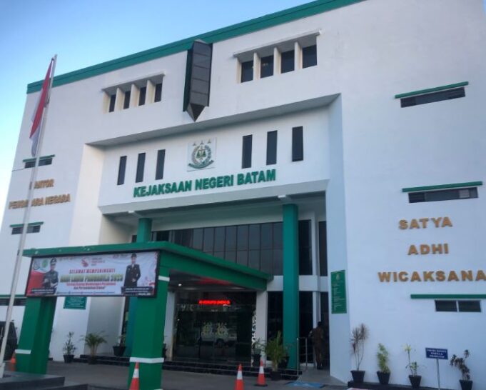 Menjaga Hukum, Membangun Kepercayaan: Jejak 1 Tahun 8 Bulan I Ketut Kasna Dedi Memimpin Kejari Batam