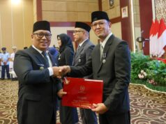 Tanda Kehormatan Satyalancana Karya Satya Diberikan kepada 238 ASN Kepri