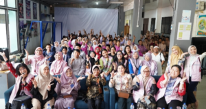 Peduli Pendidikan Anak, Srikandi PLN Batam Edukasi Anti-Perundungan dan Salurkan Bantuan Komputer Srikandi PLN Batam menyelenggarakan program Srikandi Sahabat Anak yang mengangkat tema “Menerangi Masa Depan Anak Lewat Energi, Edukasi, dan Empati.”