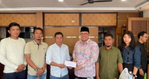 KONI Anambas Jalin Silaturahmi dengan Anggota DPD RI Ria Saptarika di Batam