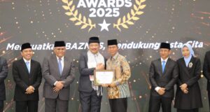 Amsakar Achmad Raih Penghargaan BAZNAS Award 2025, Komitmen Dukung Gerakan Zakat Nasional