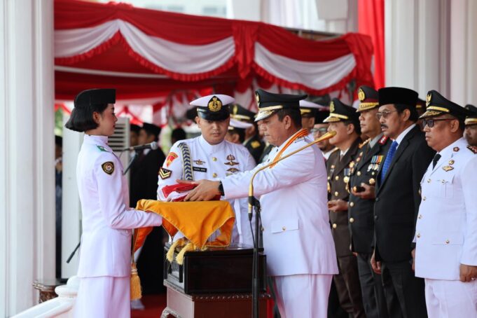 Gubernur Ansar Ahmad Pimpin Upacara Peringatan 80 Tahun Kemerdekaan RI