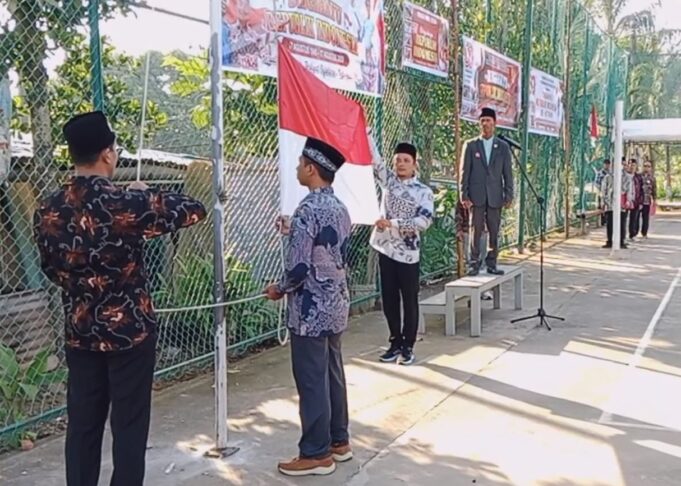 Guyub Rukun Warga RW 13 Pancurbaru: Upacara, Senam Jantung, dan 120 Hadiah Semarakkan 17 Agustus