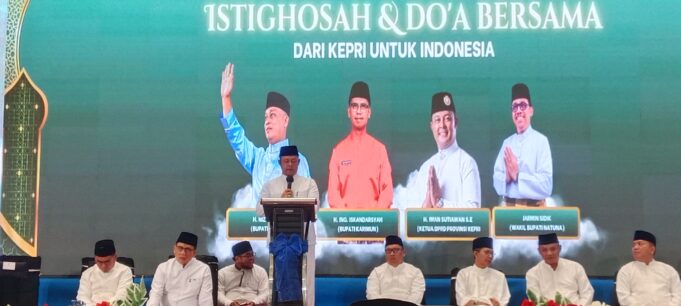 Ketua DPRD Kepri Iman Sutiawan Tegaskan Persatuan Lewat Doa Bersama dan Istighosah Akbar