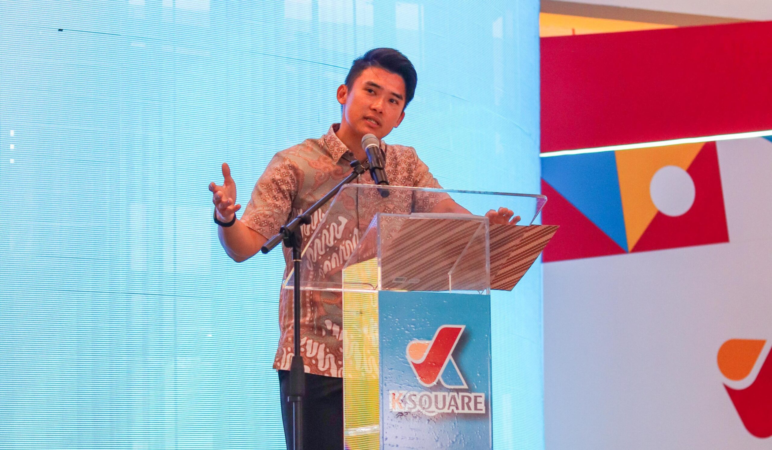 Direktur PT Citra Buana Prakarsa, Jimmi Ho dalam sesi pembukaan.