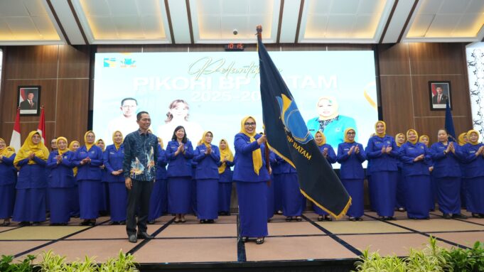 Amsakar Achmad Lantik Pengurus PIKORI BP Batam Periode 2025-2029