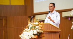 Buka PKKMB Universitas Batam, Amsakar Achmad : Pendidikan Faktor Pendukung Daya Saing SDM