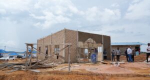 Li Claudia Salurkan Bantuan dan Sumbangan Pembangunan di Rempang Eco City