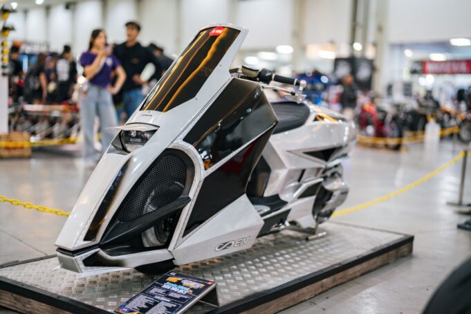 Honda Stylo 160 Antar Modifikator Indonesia ke Ajang Modifikasi Dunia Mooneyes, Jepang