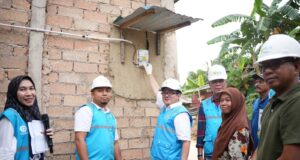 PLN Batam Nyalakan Terang di Empat Kelurahan, Warga Nikmati Listrik Gratis di Momen HLN ke-80