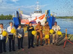 Gubernur Ansar Lepas Ekspor Perdana Ayam Hidup ke Singapura