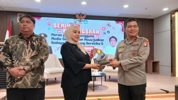 Polda Kepri Bersama Konten Kreator Gelar Seminar Kebangsaan, Wujudkan Budaya Digital yang Beretika dan Berwawasan NKRI