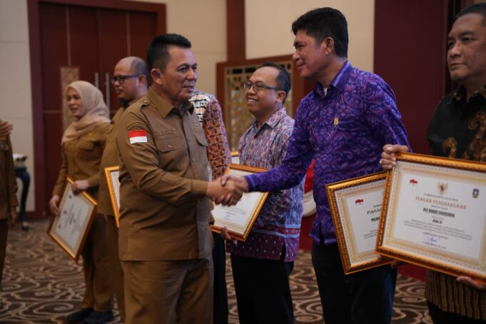 PT PLN Batam Raih Penghargaan Paritrana Award dari Pemerintah Provinsi Kepri