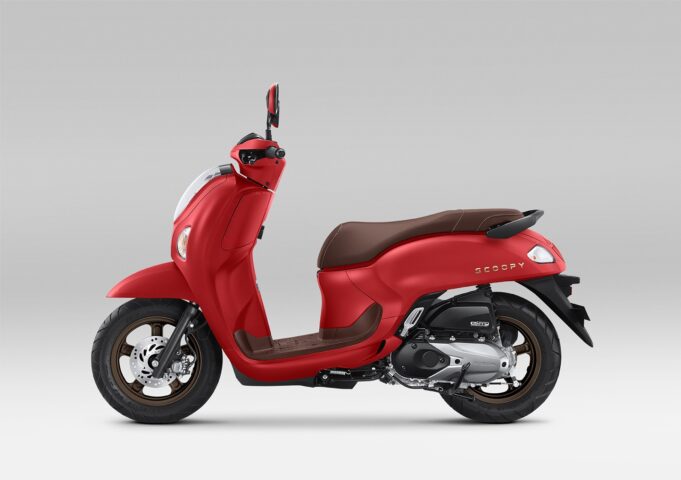 Scoopy Makin Fashionable Warna Baru Resmi Mengaspal di Kepri