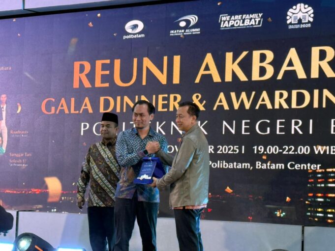 IA Polbat Apresiasi Amsakar Achmad dan Li Claudia Chandra di Reuni Akbar 2025