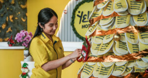 Akhir Tahun Penuh Warna di Yello Hotel Harbour Bay Batam, Natal Hangat & Tahun Baru Meriah