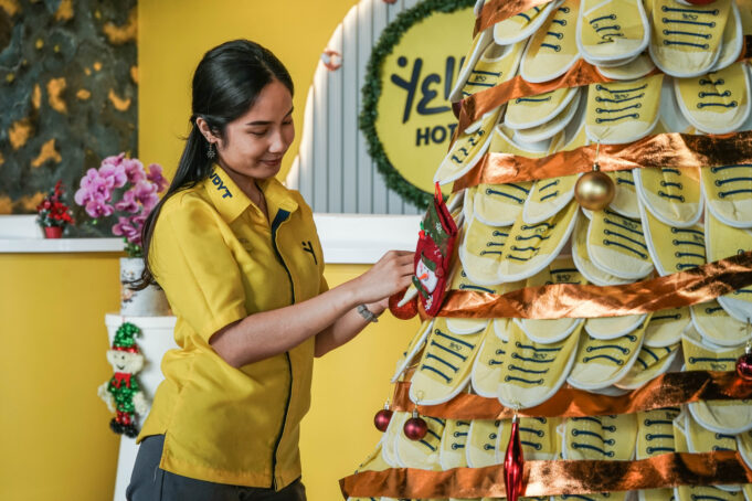 Akhir Tahun Penuh Warna di Yello Hotel Harbour Bay Batam, Natal Hangat & Tahun Baru Meriah