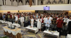 Hadiri Perayaan Natal Bersama, Amsakar Ajak Pegawai Bangun Energi Kolektif