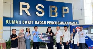 RSBP Batam Terima Bantuan CSR Mobil Ambulans dari Bank Mandiri, Sinergi Perkuat Layanan Kesehatan