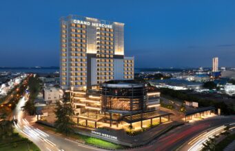 Liburan Akhir Tahun Makin Istimewa dengan Paket Festive & Viva La Vida Countdown di Grand Mercure Batam Centre