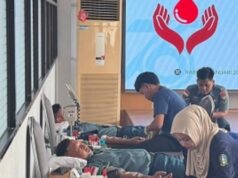 Hari Bakti Imigrasi Ke-76 di Tanjung Uban, Puluhan Warga Ikut Donor Darah