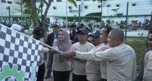 Nyanyang Haris Ramaikan Jalan Santai Bulan K3 Nasional di Muka Kuning