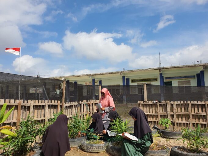 OPINI Mengembalikan Ruh Pendidikan: Sinergi Deep Learning dan Kurikulum Berbasis Cinta untuk Pembelajar yang Holistik