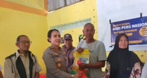 Hari Pers Nasional 2026: Polres dan PWI Karimun Salurkan Bantuan Sembako ke Warga Kurang Mampu