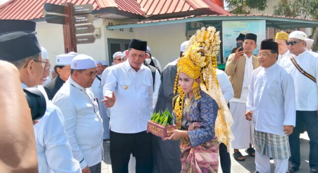 Ribuan Peziarah Padati Pulau Penyengat, Raja Ariza Dorong Kunjungan Wisata Sejarah