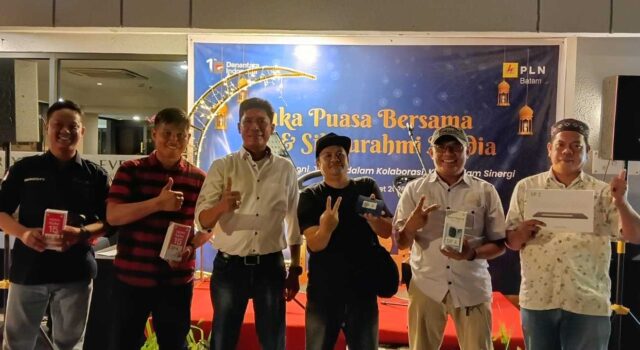 PLN Batam Buka Puasa Bersama Media, Sekper Samsul Bahri Pamit Jelang Pensiun
