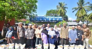 Pemprov Kepri Salurkan Bantuan Pangan Tahun 2026 untuk 7.321 Warga Natuna, Meningkat 89 Persen, Gubernur Serukan Hemat Pangan