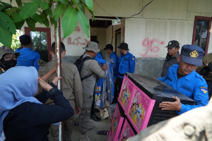 Tim Terpadu Kota Batam Tertibkan Bangunan Ilegal di Kurahan Sei Binti