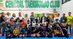 KONI Kepri Lepas Atlet Taekwondo, Targetkan Prestasi di Samarinda