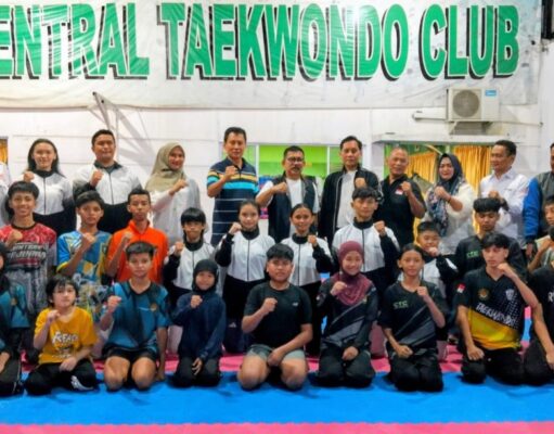 KONI Kepri Lepas Atlet Taekwondo, Targetkan Prestasi di Samarinda