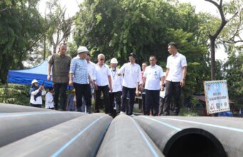 Amsakar Achmad Cek Progres Pemasangan Pipa Air Bersih di Batam