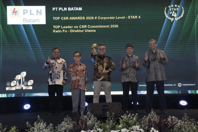 PLN Batam Borong Penghargaan TOP CSR Awards 2026 dan TOP Leader on CSR Commitment 2026