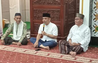 Dharma Setiawan Bantu Penyelesaian Rumah Marbot di Jalan Ganet