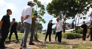 Pantau Langsung Proyek Jalan dan Drainase, Li Claudia Pastikan Pengerjaan Berjalan Optimal